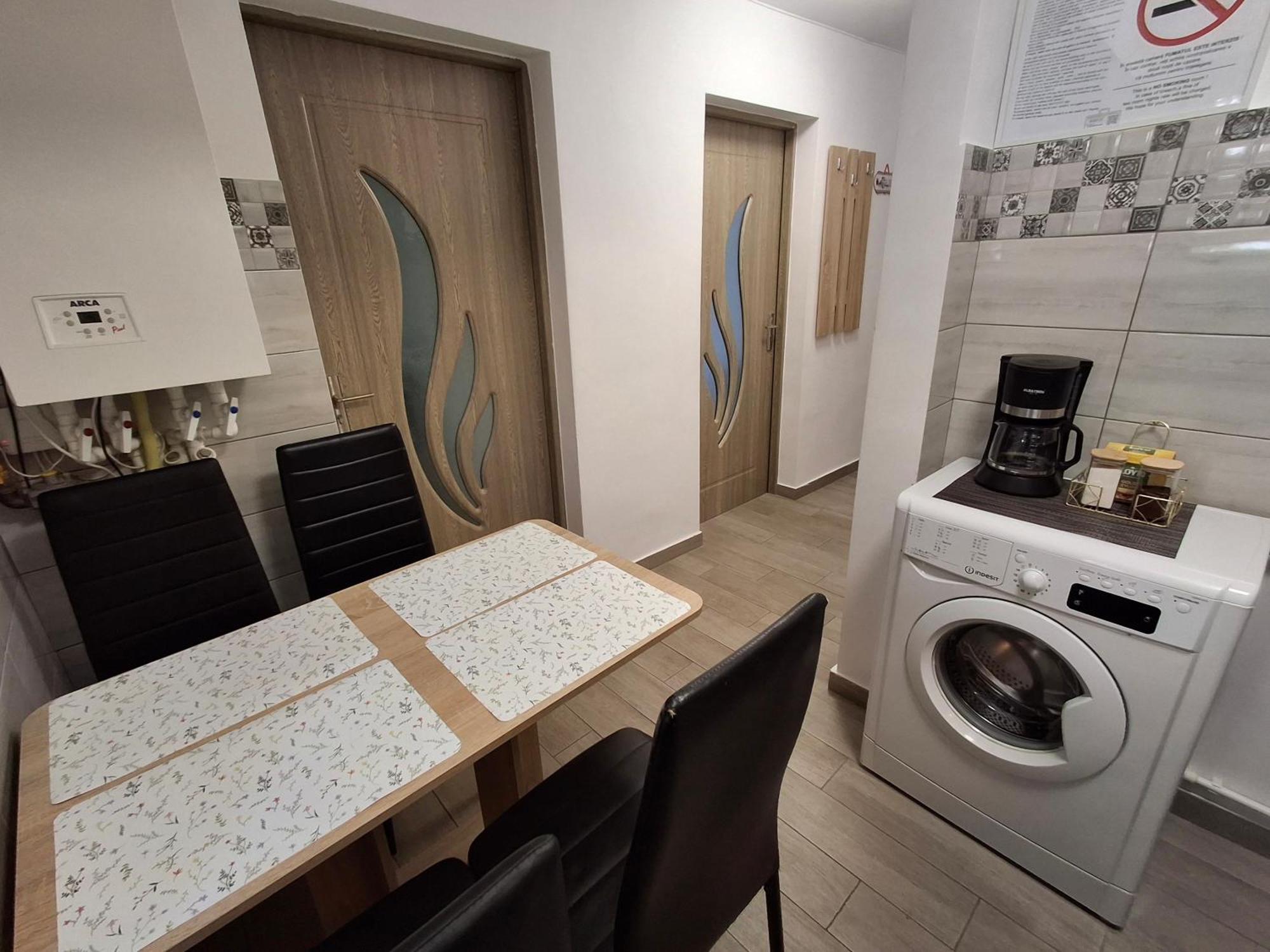 Apartament Claudia Deva Luaran gambar