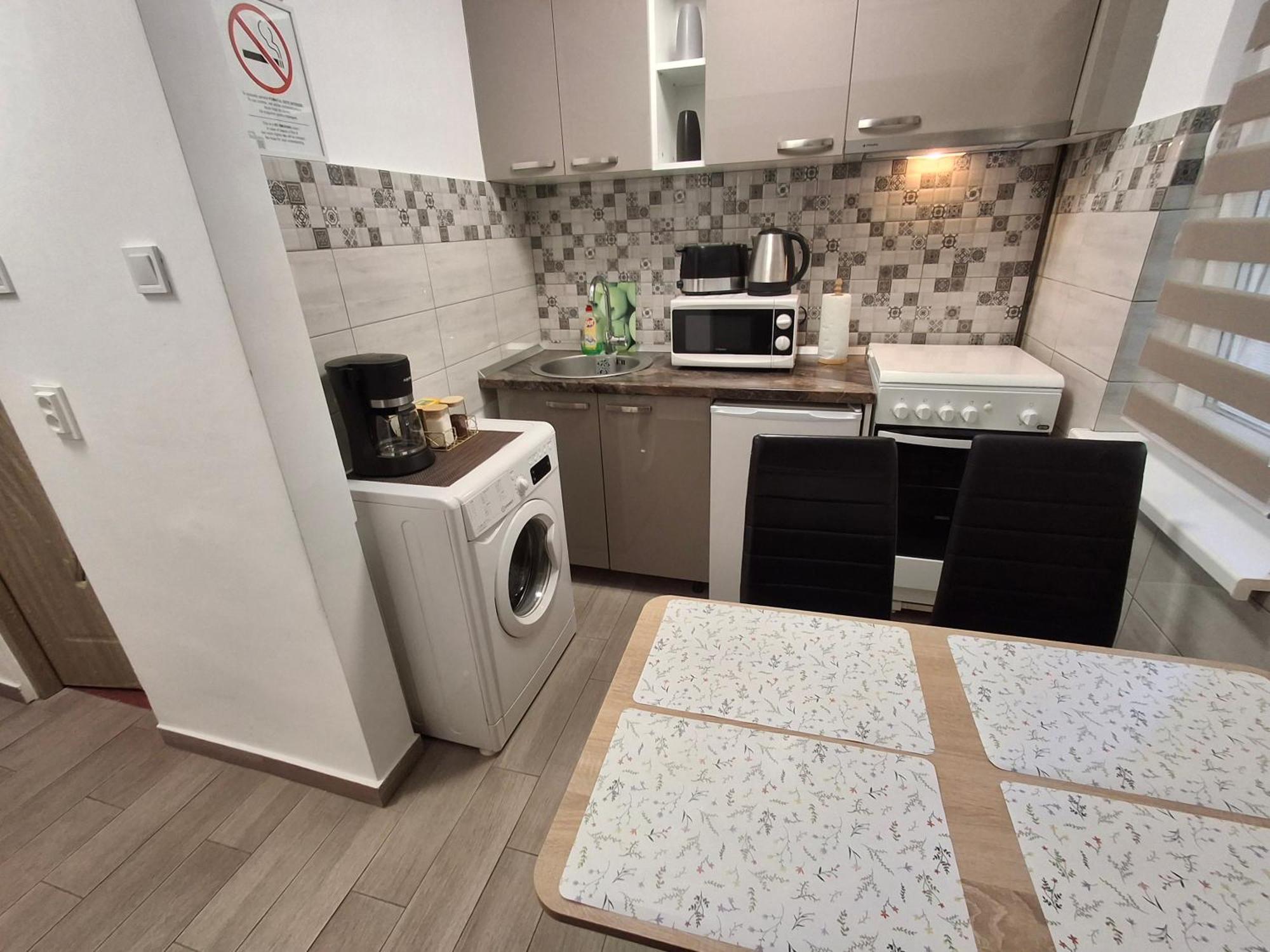 Apartament Claudia Deva Luaran gambar
